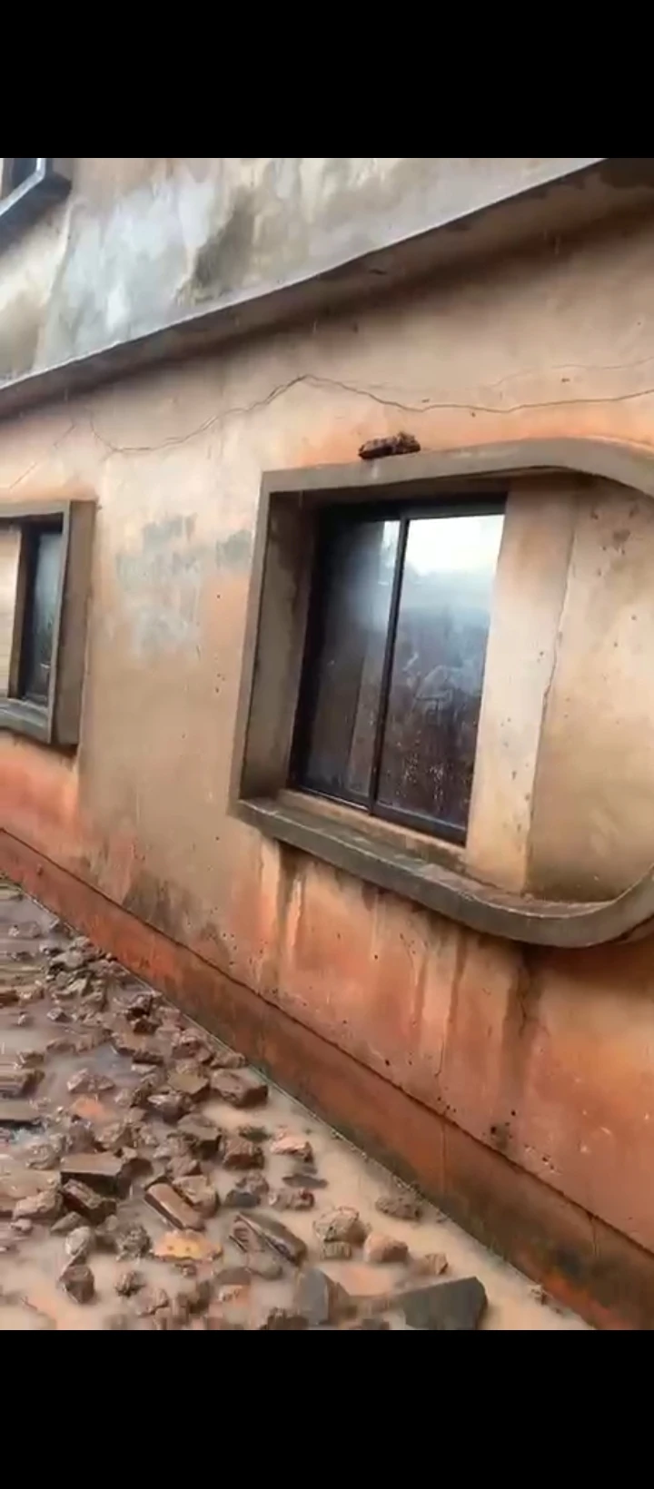 3 Bedroom Flat for Sale in Isihor, Edo - Image 6