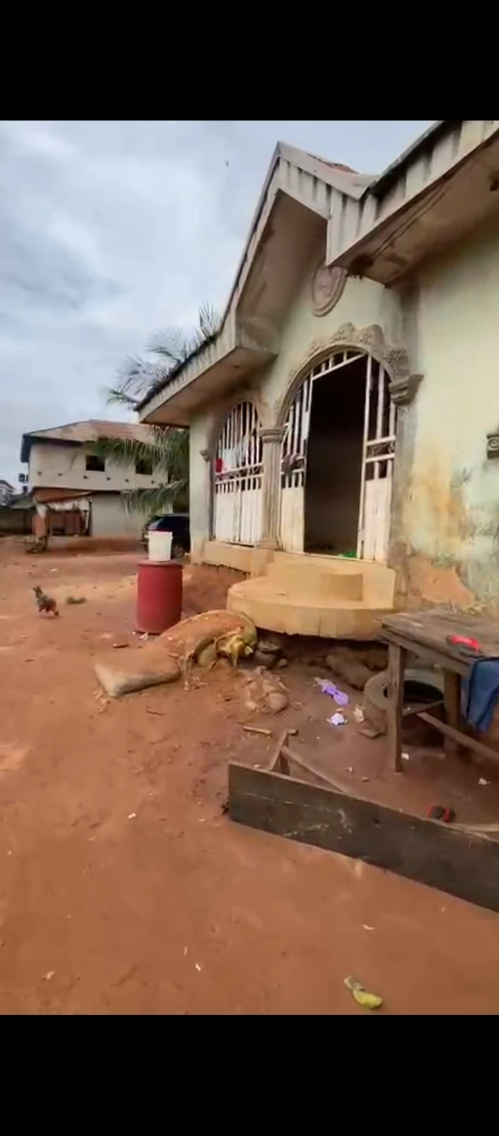 Hostel for Sale in Isihor sapele road, Edo - Image 6