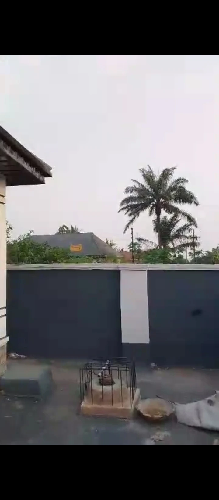 2 Bedroom Flat for Sale in Obayantor sapele road, Edo - Image 4