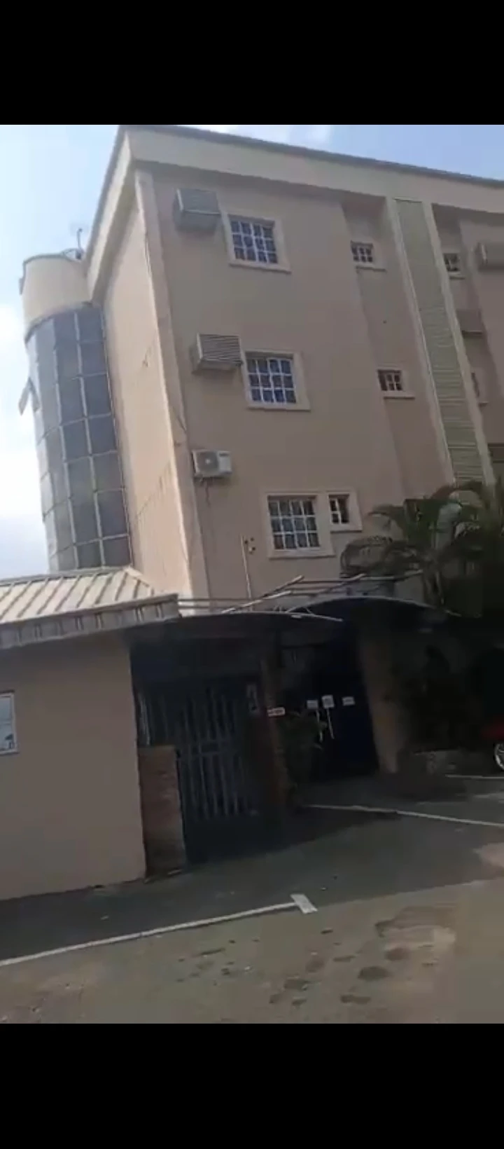 Hotel for Sale in Old gra, Edo - Image 6