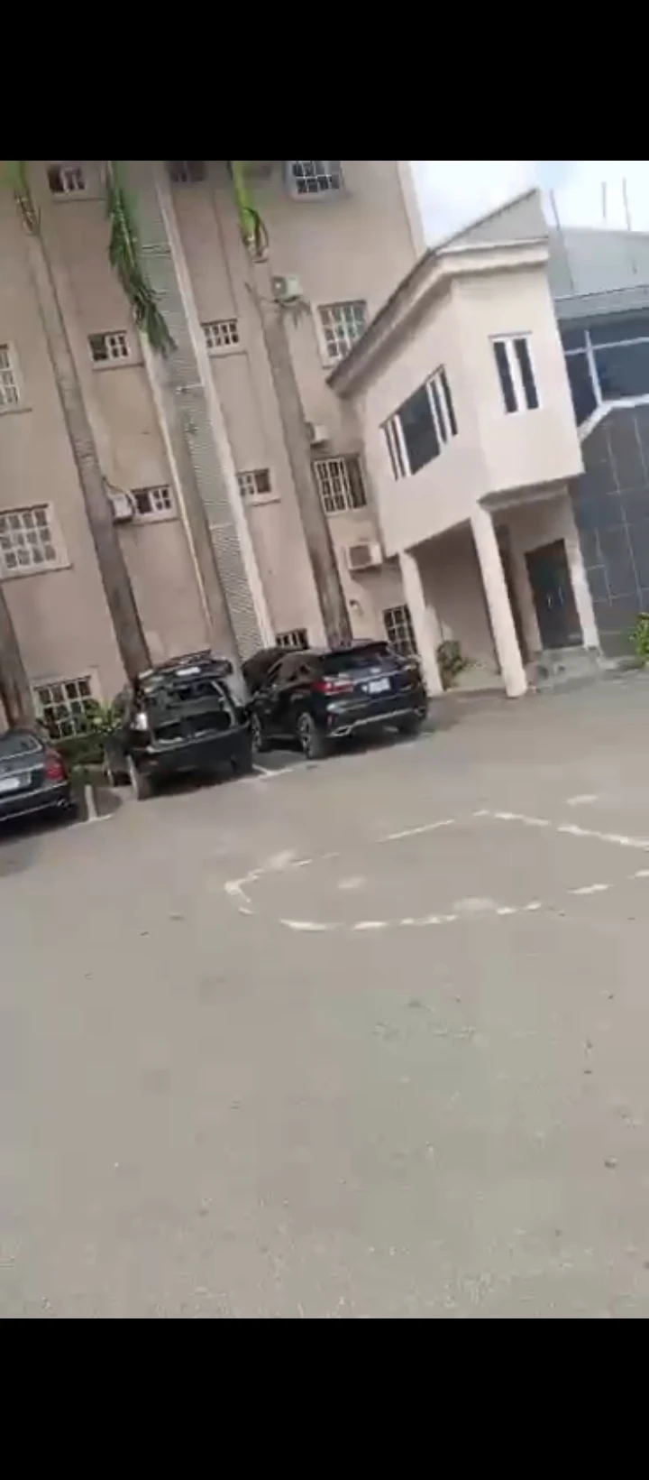 Hotel for Sale in Old gra, Edo - Image 2