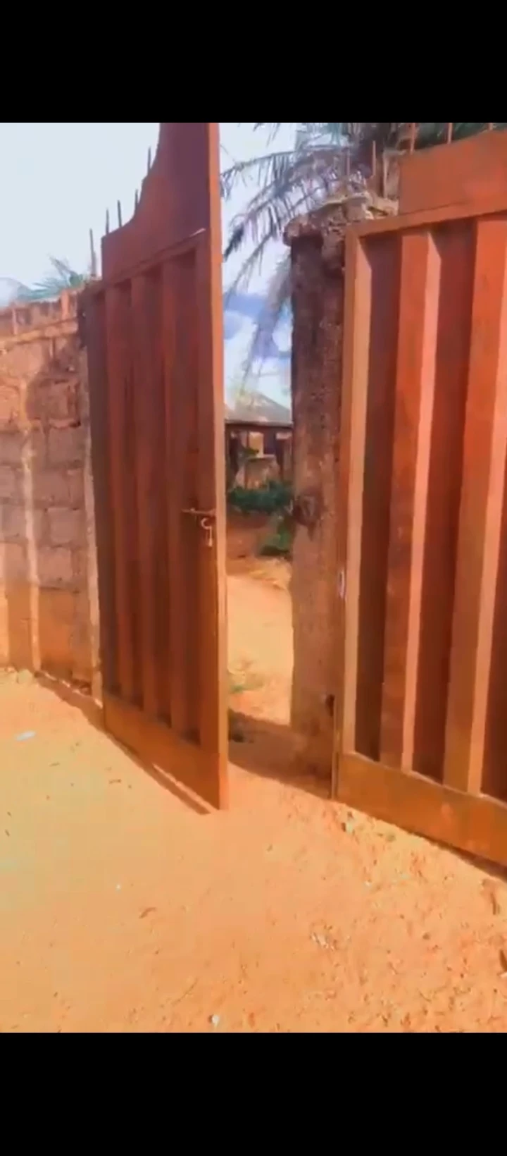 3 Bedroom Flat for Sale in Ekosoden, Edo - Image 3