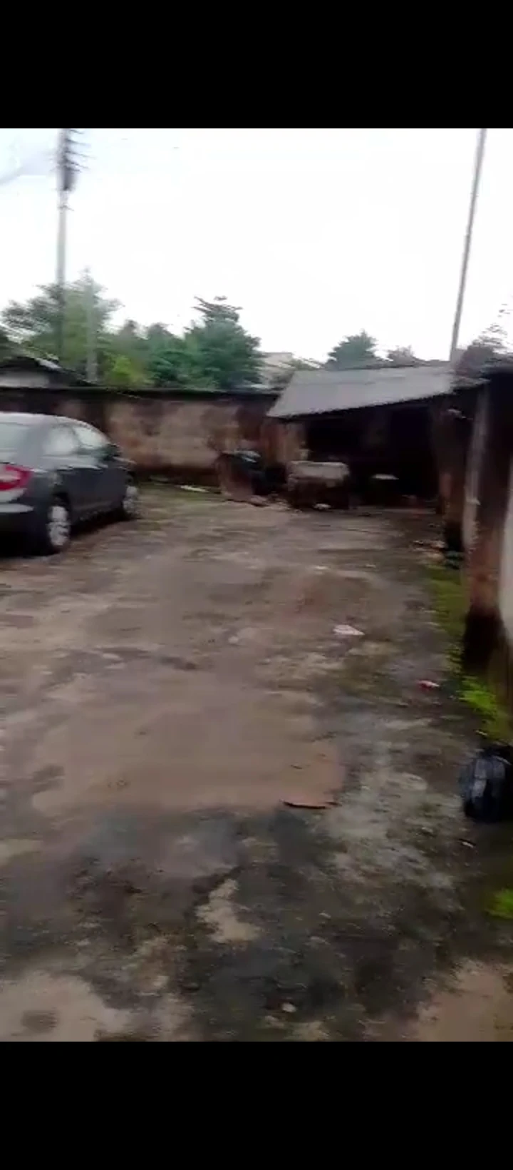 3 Bedroom Flat for Sale in Airport road, Edo - Image 2