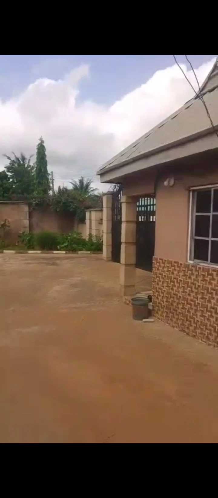 3 Bedroom Flat for Sale in Ogunwemnyi ugbor, Edo - Image 5