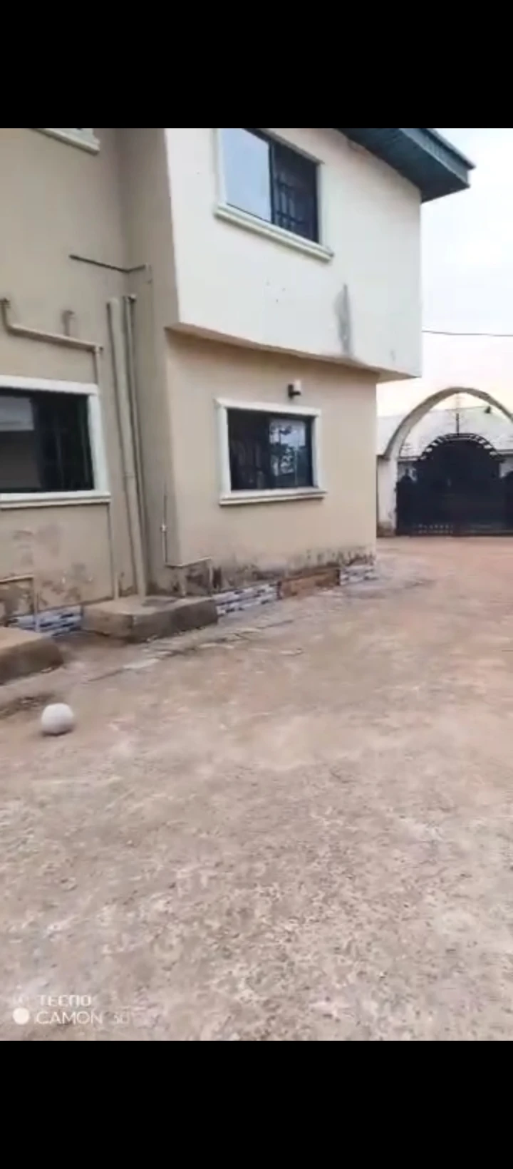 3 Bedroom Flat for Sale in Oko central, Edo - Image 2
