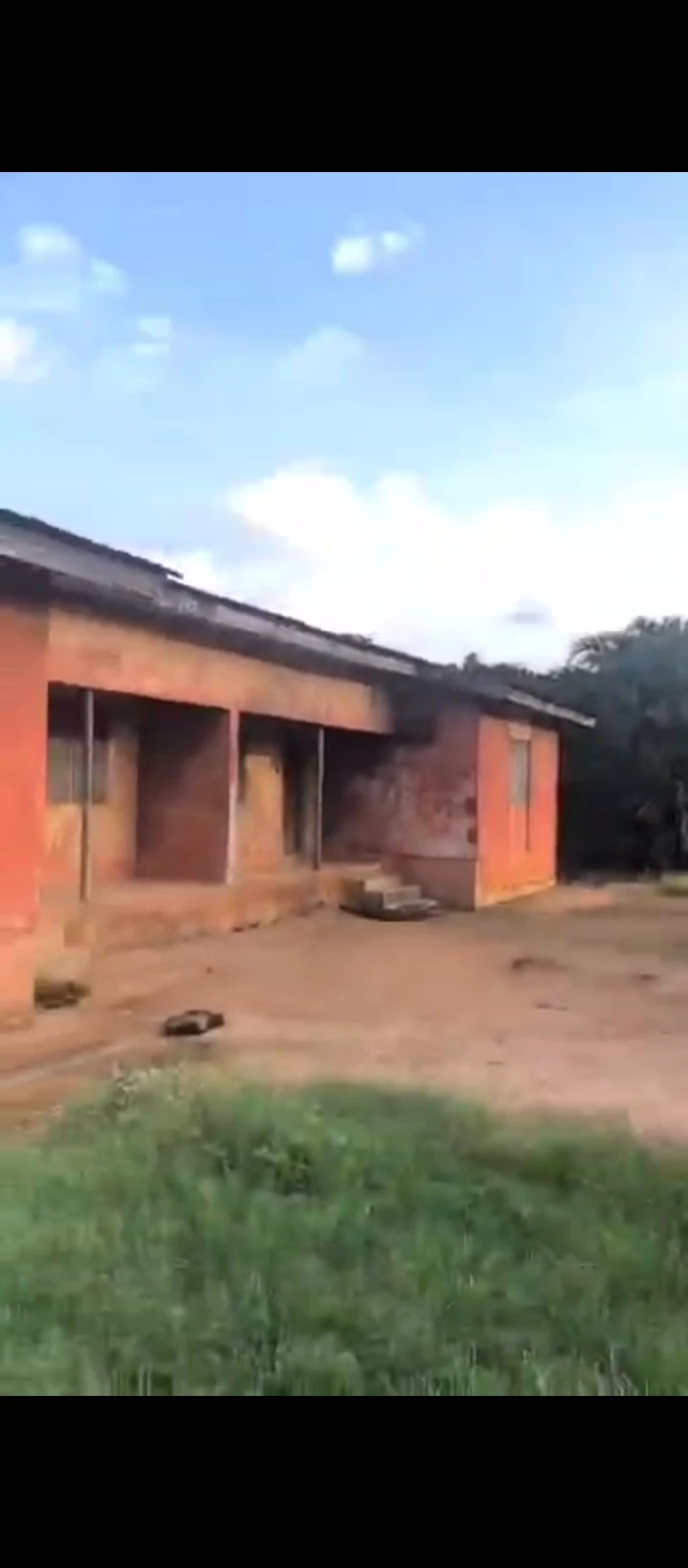 2 Bedroom Flat for Sale in Ugbowo, Edo - Image 3