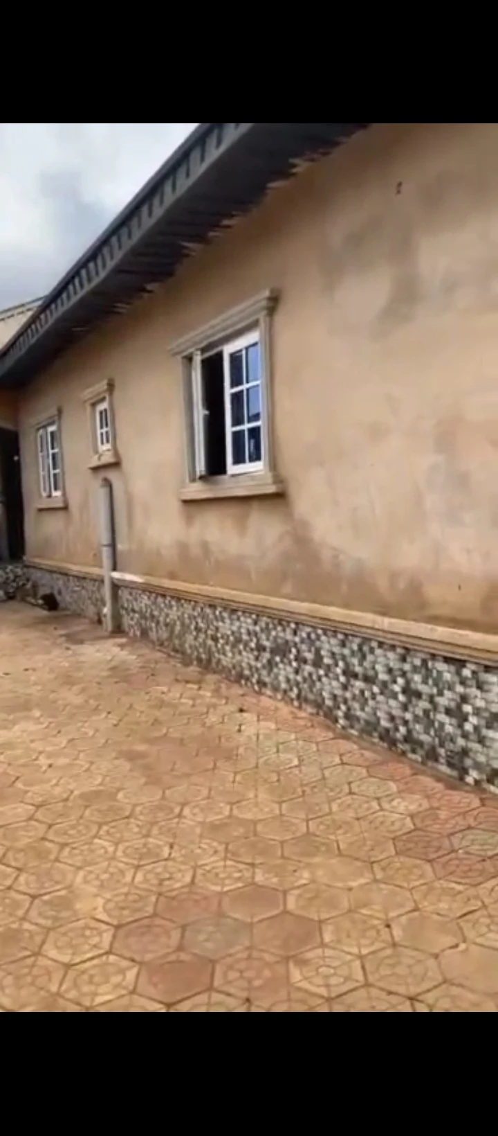 Bungalow for Sale in Siluko, Edo - Image 3
