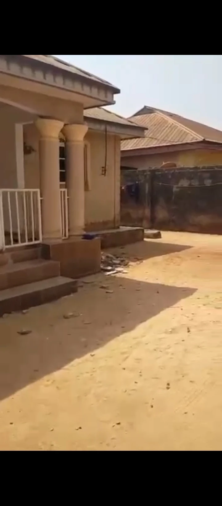 2 Bedroom Flat for Sale in Sapele road, Edo - Image 4
