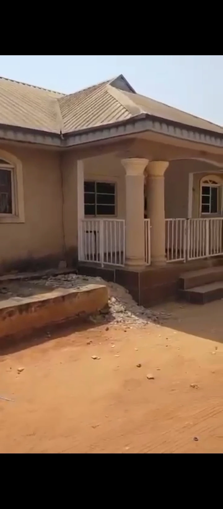 2 Bedroom Flat for Sale in Sapele road, Edo - Image 5
