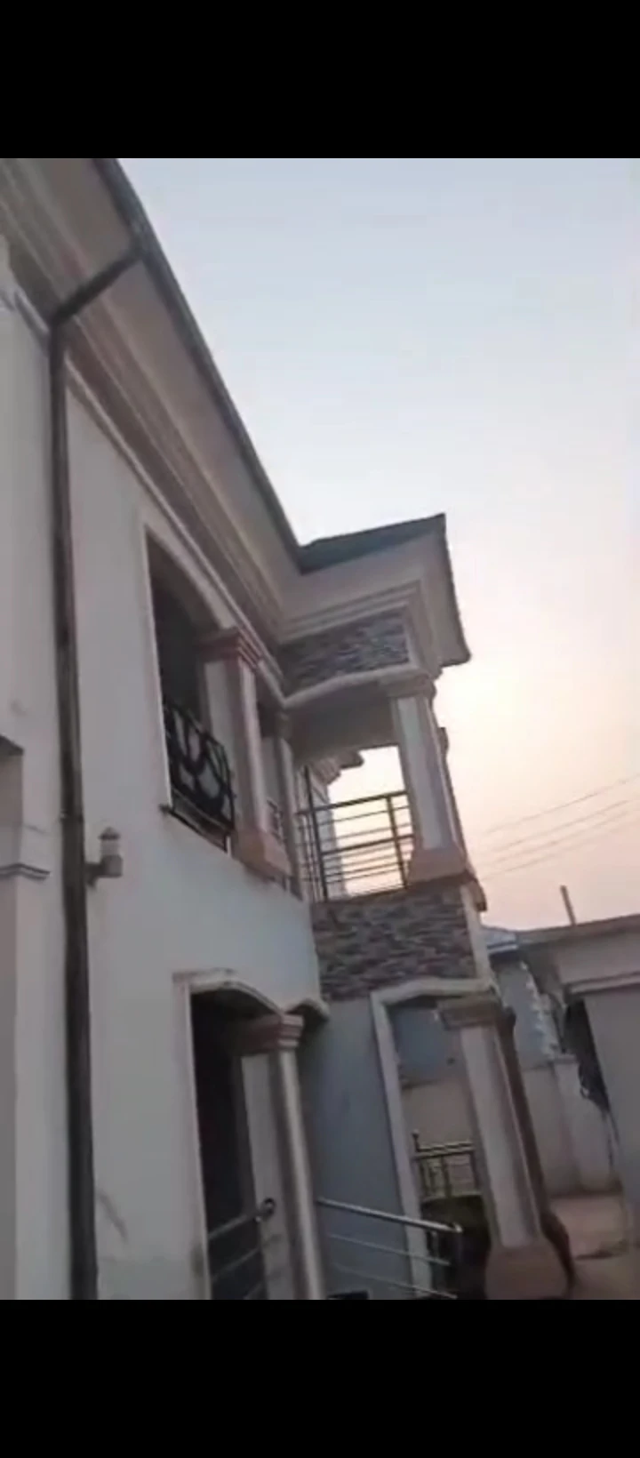 3 Bedroom Flat for Sale in Ugbor gra, Edo - Image 5