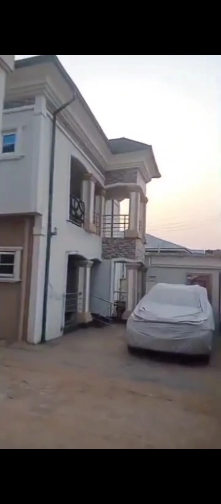 3 Bedroom Flat for Sale in Ugbor gra, Edo - Image 4