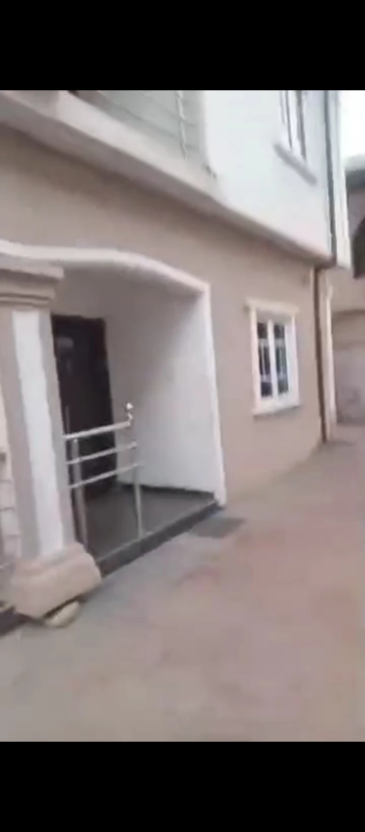 3 Bedroom Flat for Sale in Ugbor gra, Edo - Image 2