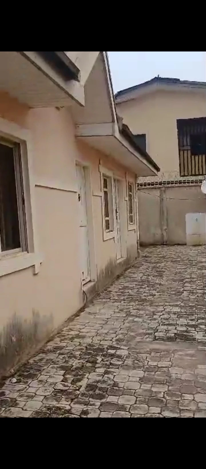 3 Bedroom Flat for Sale in 2nd ugbor gra, Edo - Image 3