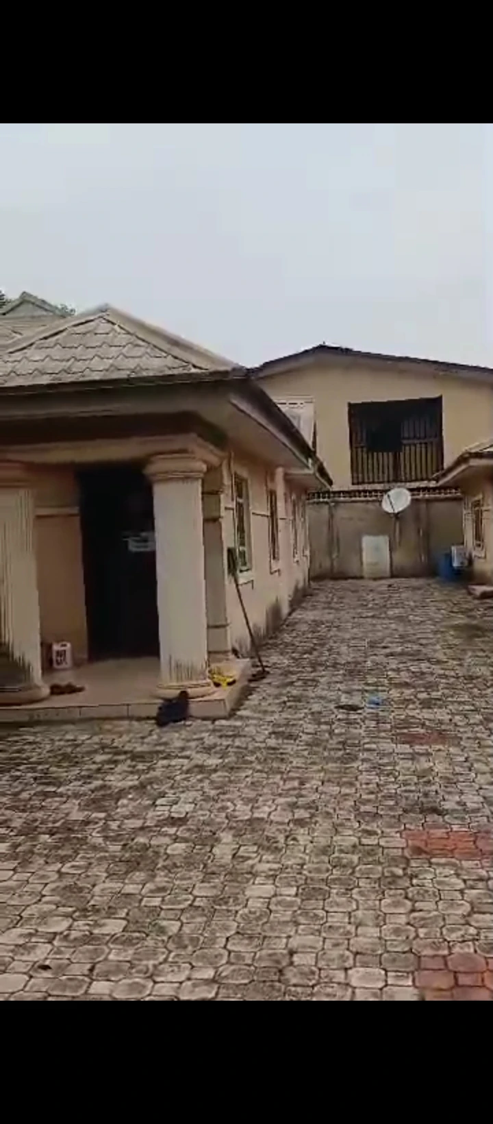 3 Bedroom Flat for Sale in 2nd ugbor gra, Edo - Image 2