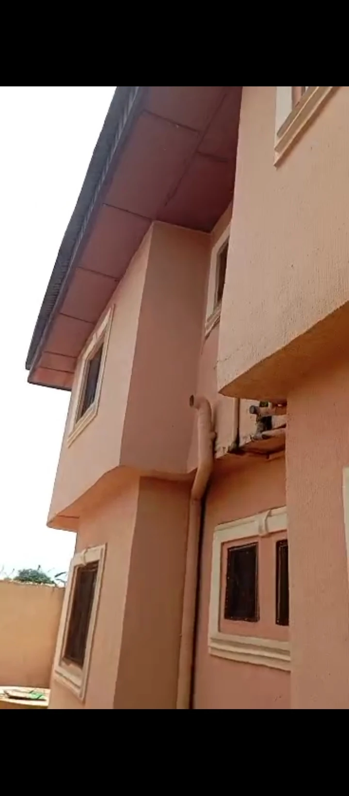 3 Bedroom Flat for Sale in Lucky way, Edo - Image 2