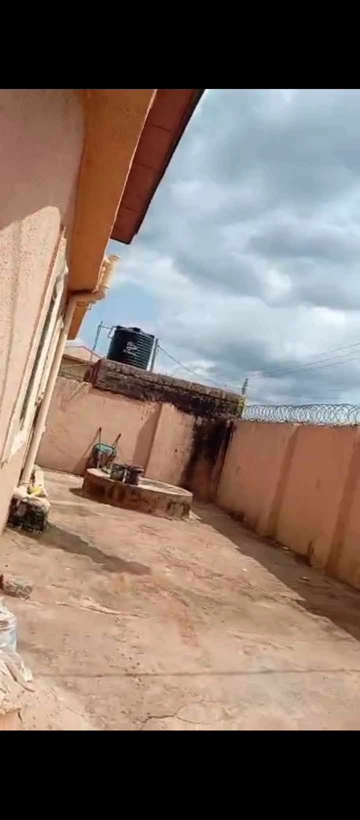 3 Bedroom Flat for Sale in Lucky way, Edo - Image 4