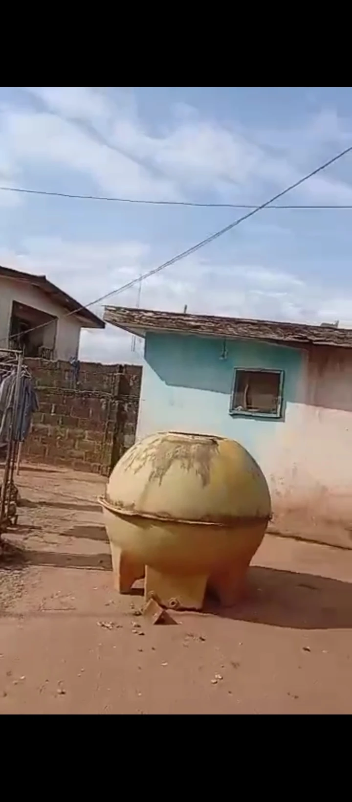 Duplex for Sale in Gra, Edo - Image 2
