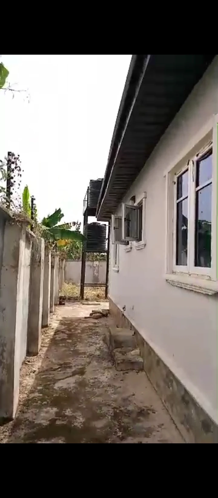 3 Bedroom Flat for Sale in Okhun ogbowo, Edo - Image 3