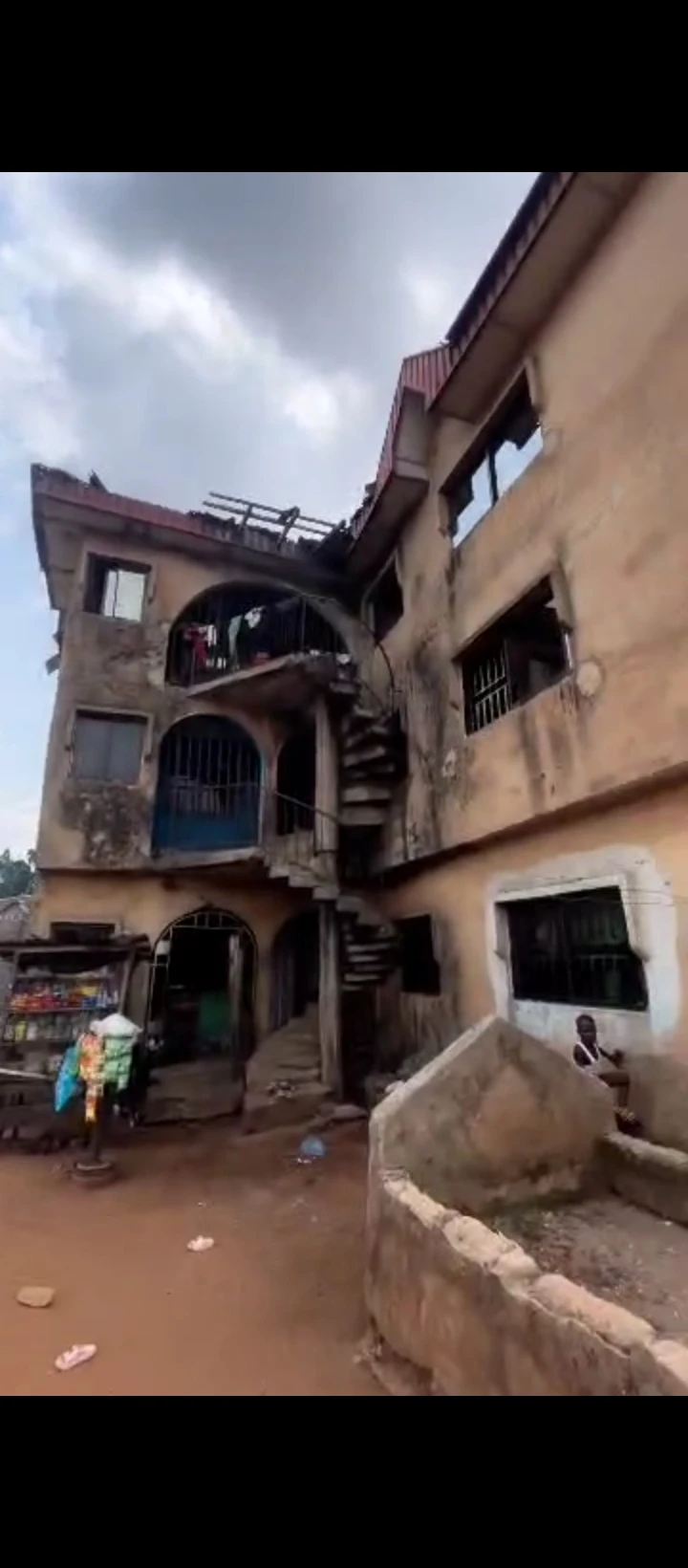 3 Bedroom Flat for Sale in Aduwawa, Edo - Image 4