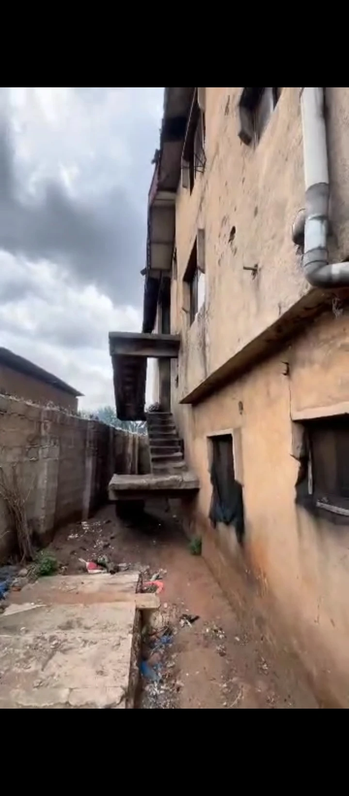 3 Bedroom Flat for Sale in Aduwawa, Edo - Image 2