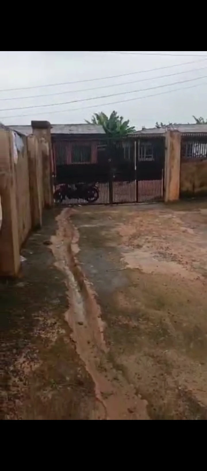 2 Bedroom Flat for Sale in Ekehuan road, Edo - Image 5