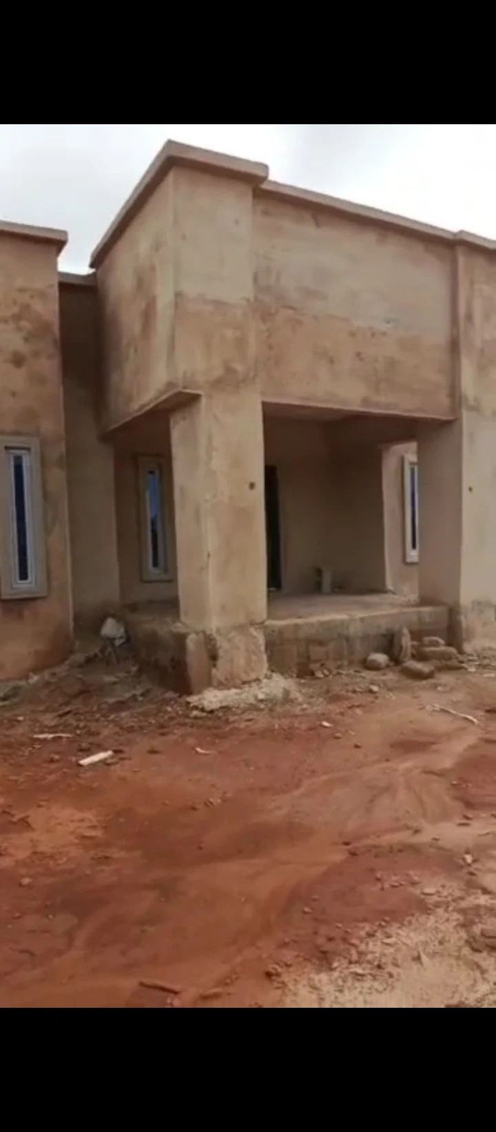 4 Bedroom Flat for Sale in Amagbe, Edo - Image 2