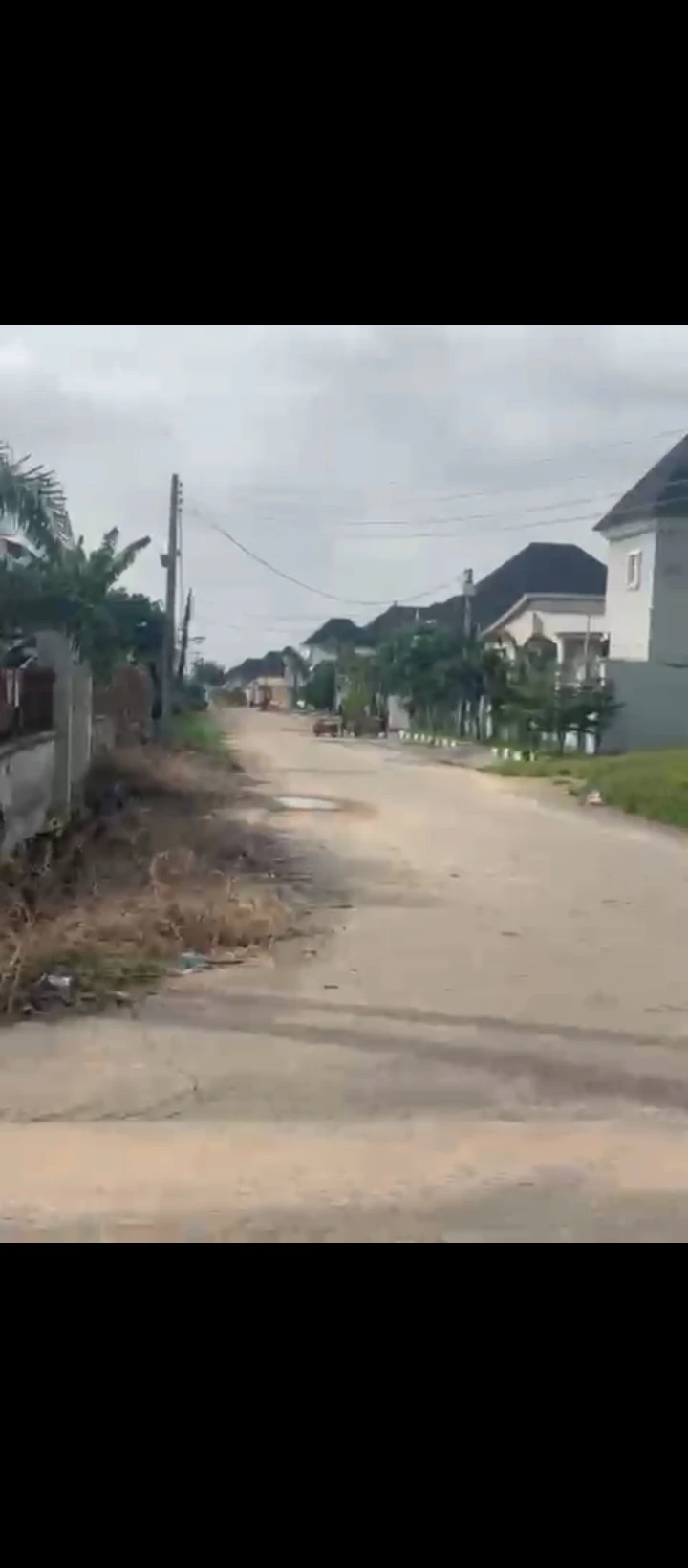 Duplex for Sale in Gra, Edo - Image 2