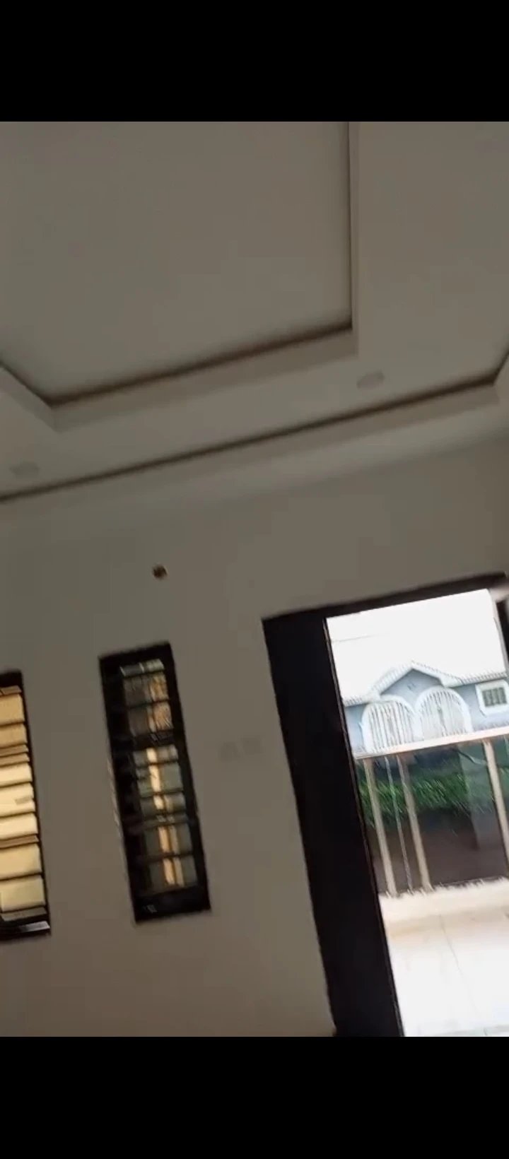 3 Bedroom Flat for Rent in Ogunwemnyi, Edo - Image 2