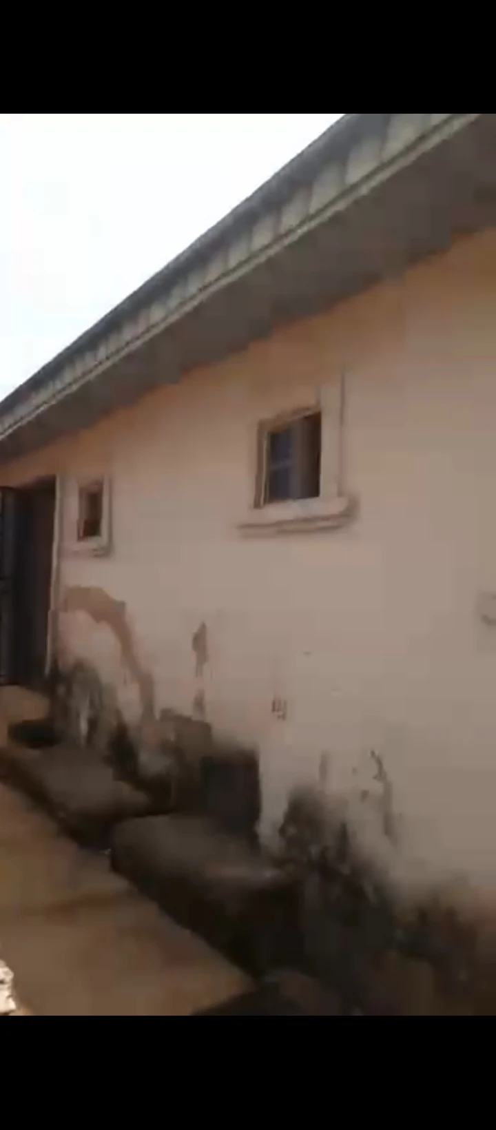 3 Bedroom Flat for Sale in Okagbare, Edo - Image 3
