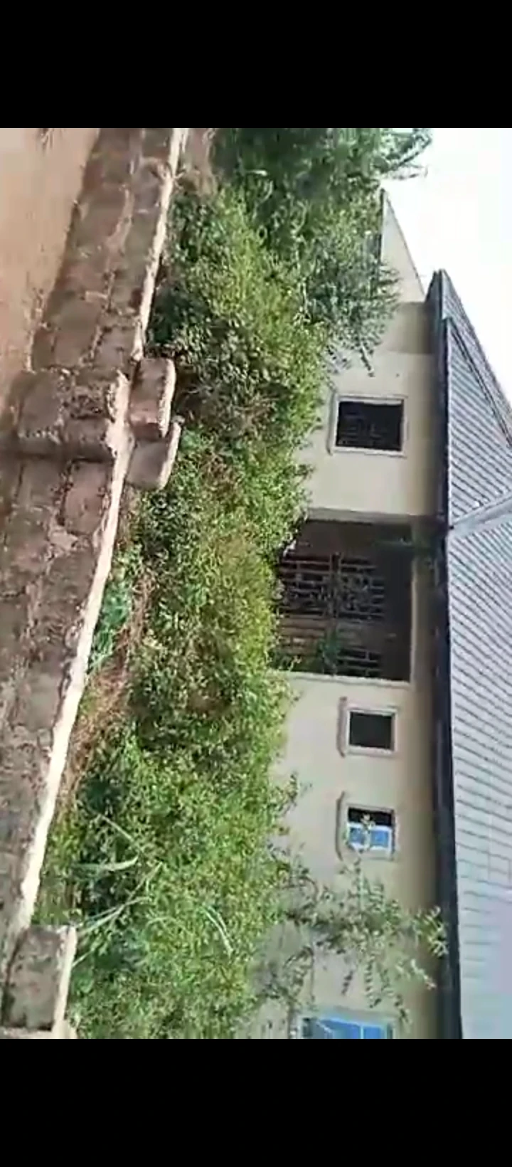 3 Bedroom Flat for Sale in Ekehuan road, Edo - Image 4