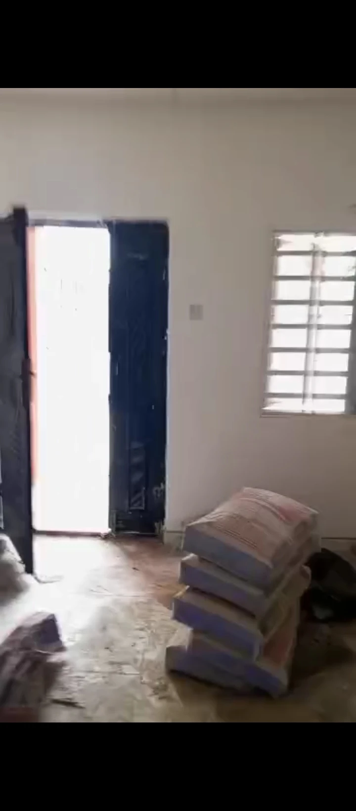 1 Bedroom Flat for Rent in Sapele road, Edo - Image 2