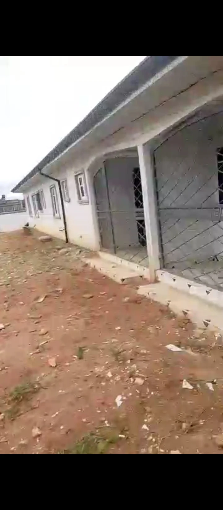 3 Bedroom Flat for Sale in Sapele road, Edo - Image 4