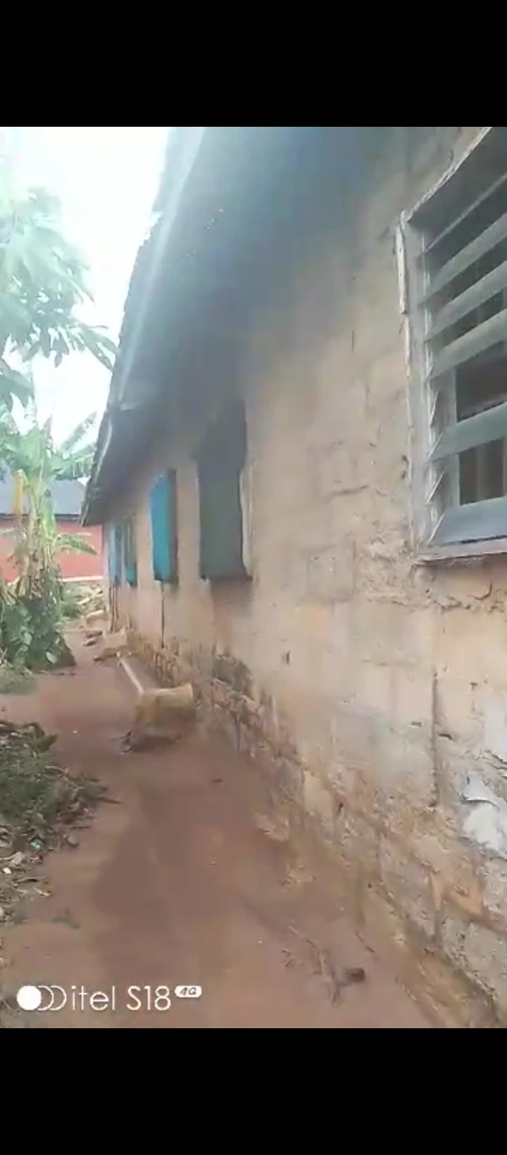 Uncompleted Building for Sale in Uwelu, Edo - Image 5