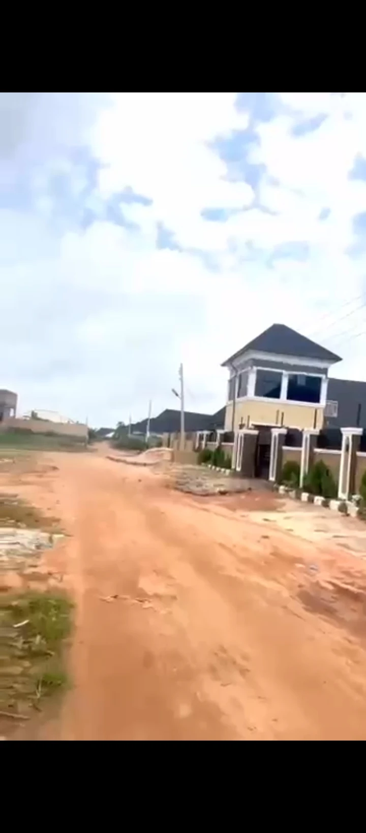 3 Bedroom Flat for Sale in Uhor sapele road, Edo - Image 3