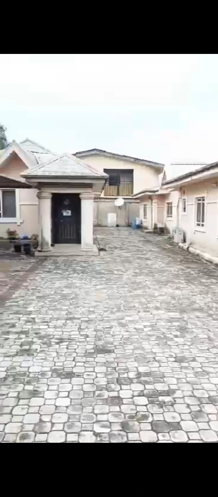 3 Bedroom Flat for Sale in 2nd ugbor gra, Edo - Image 4