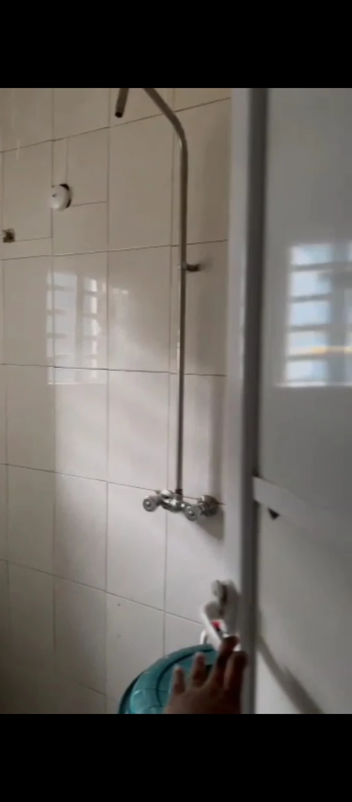 3 Bedroom Flat for Rent in Amagba, Edo - Image 3