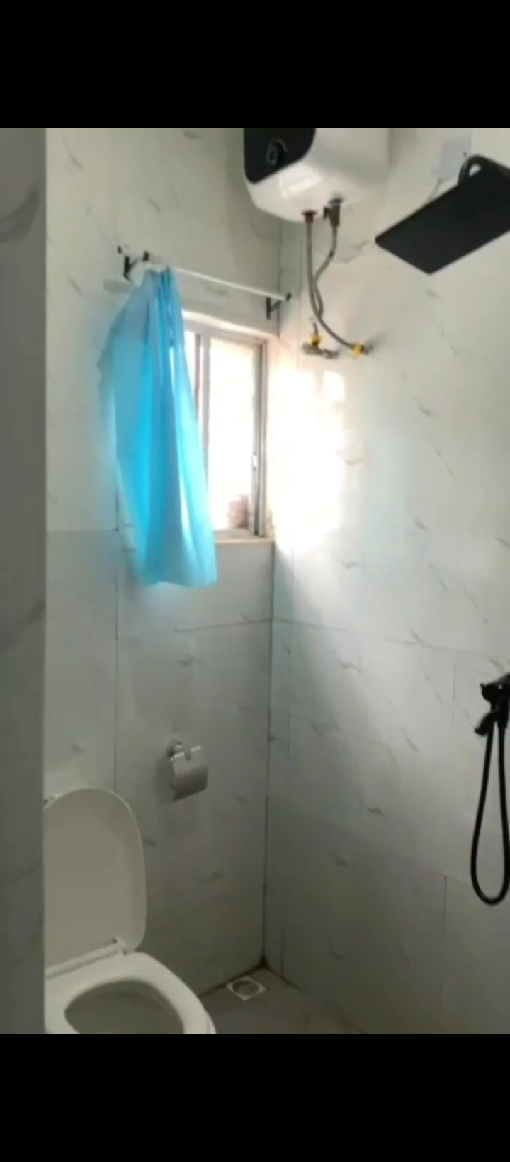 2 Bedroom Flat for Rent in Okhoromi airport road, Edo - Image 2