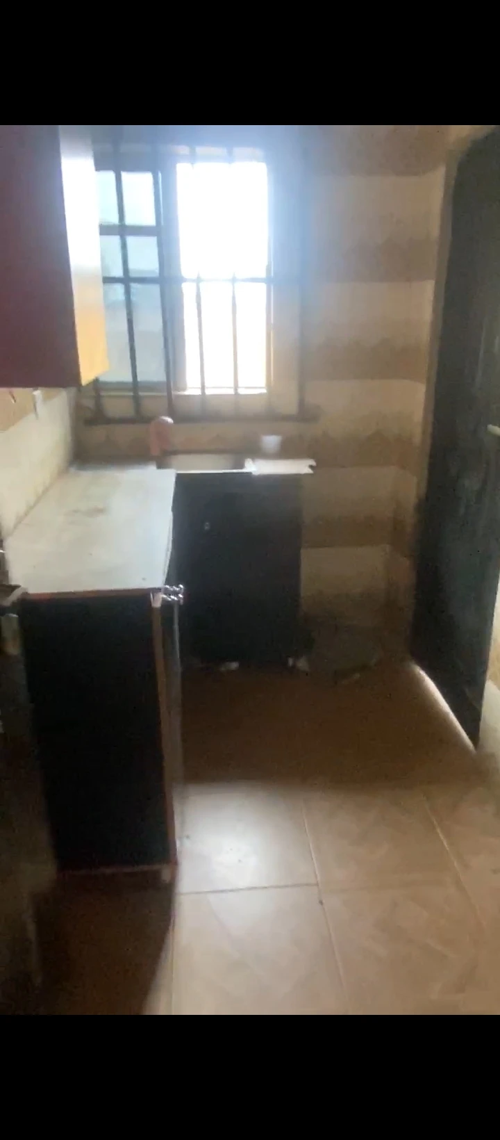 1 Bedroom Flat for Rent in Peanut sapele road, Edo - Image 4