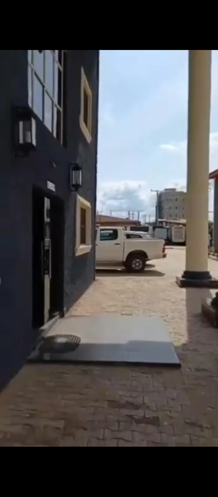 Hotel for Rent in Sapele road, Edo - Image 1