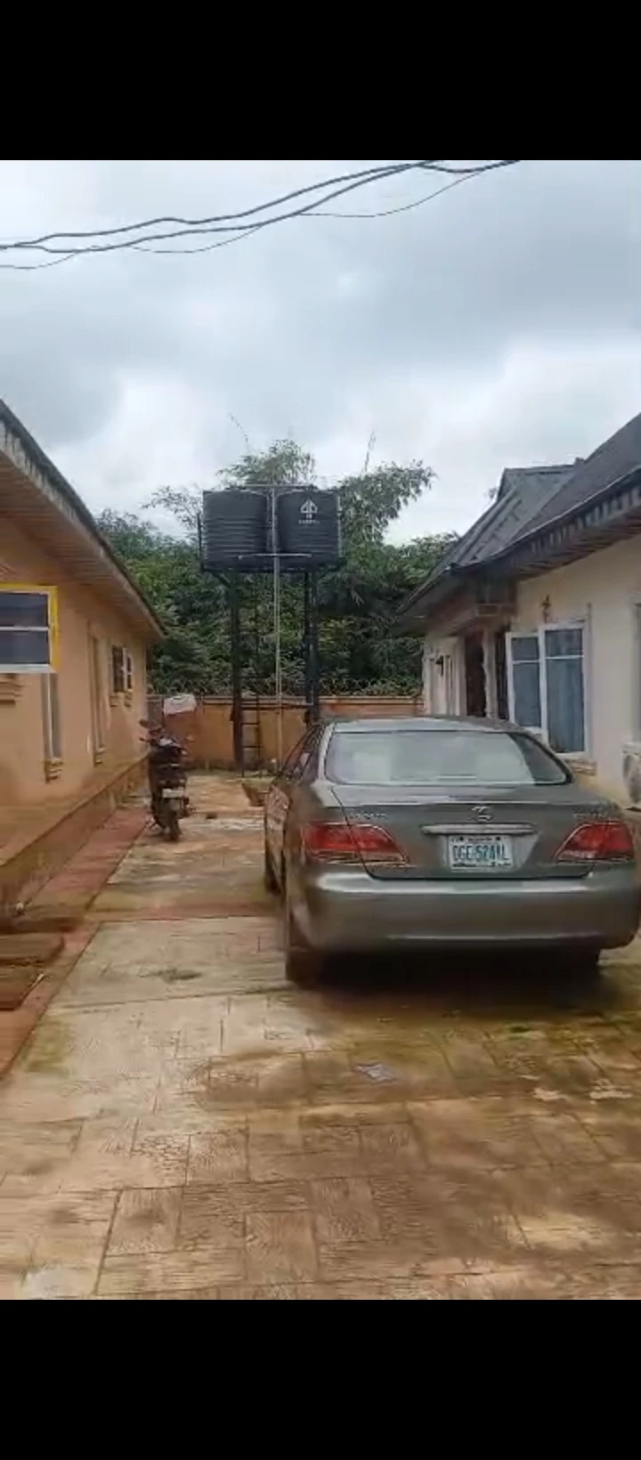 2 Bedroom Flat for Sale in Ekehuan road, Edo - Image 4