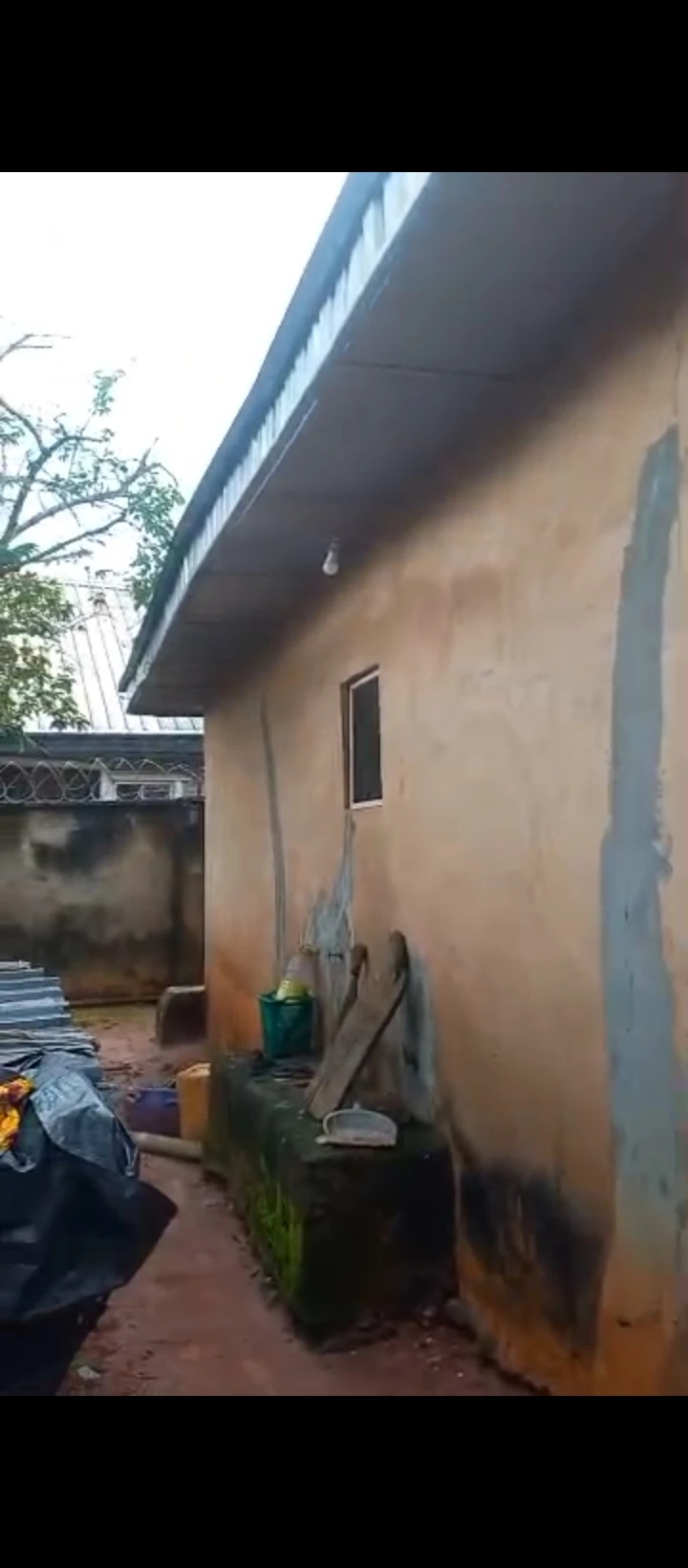 3 Bedroom Flat for Sale in Asoro hill ekehuan, Edo - Image 2