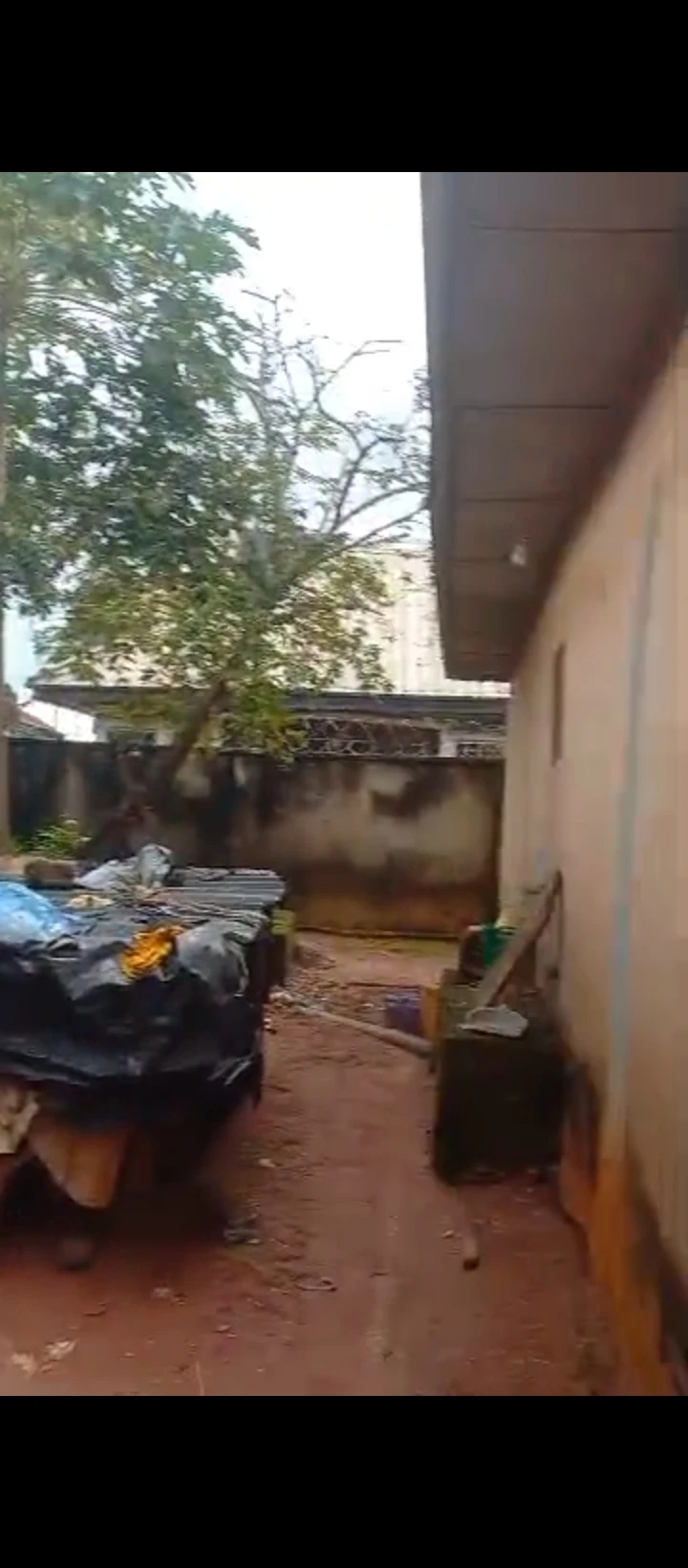 3 Bedroom Flat for Sale in Asoro hill ekehuan, Edo - Image 3
