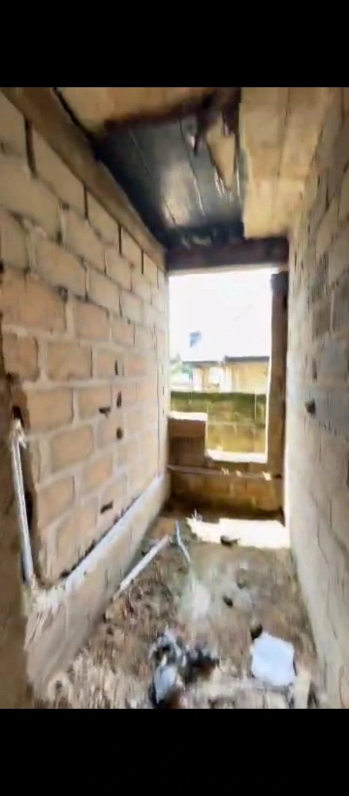 Duplex for Sale in Ogba airport road, Edo - Image 5