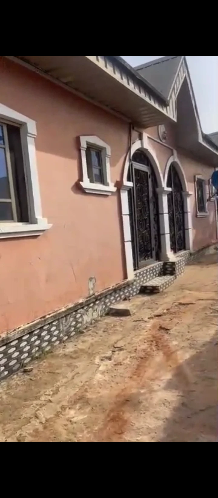 2 Bedroom Flat for Sale in Ogba hill, Edo - Image 1