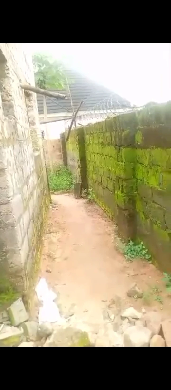 2 Bedroom Flat for Sale in Amagba, Edo - Image 1