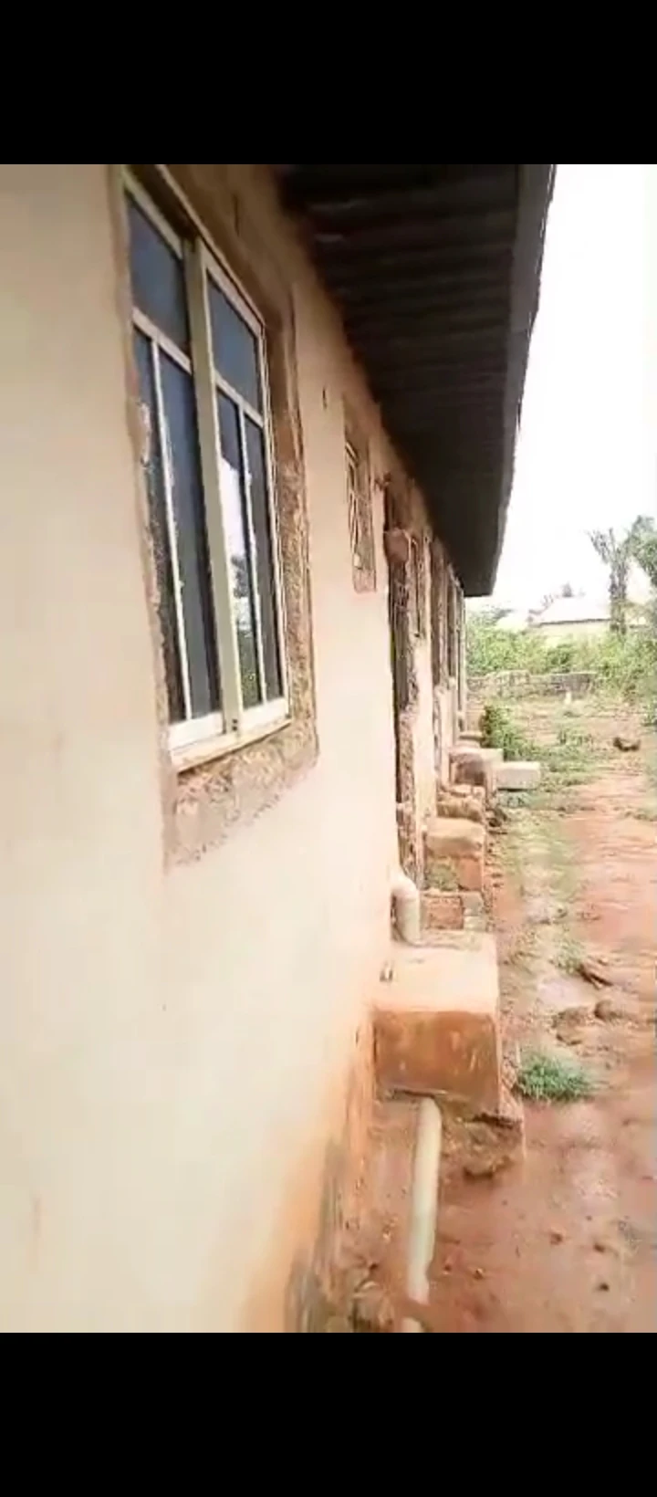 3 Bedroom Flat for Sale in Agbor park, Edo - Image 4