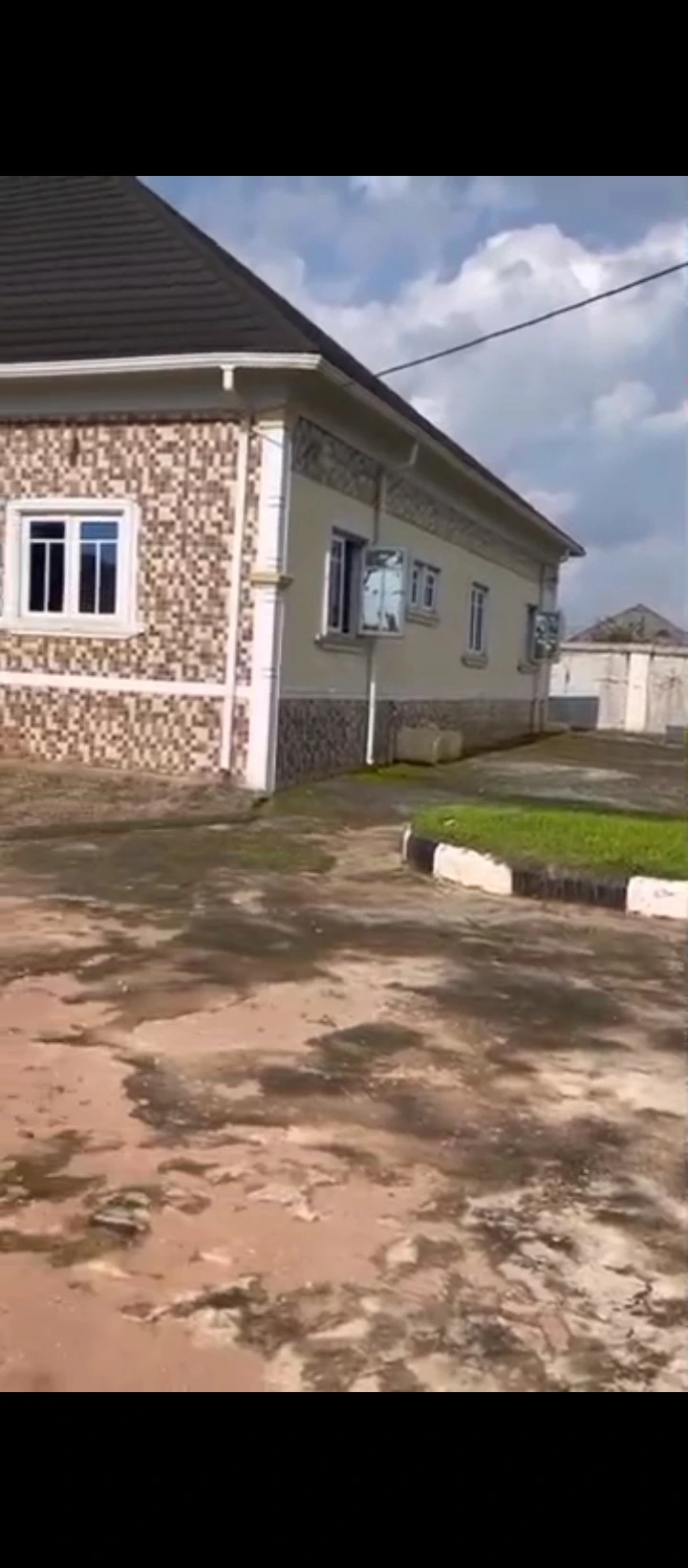 Bungalow for Sale in Benin Akure road, Edo - Image 4