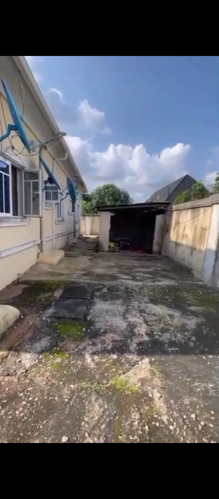 Bungalow for Sale in Benin Akure road, Edo - Image 1