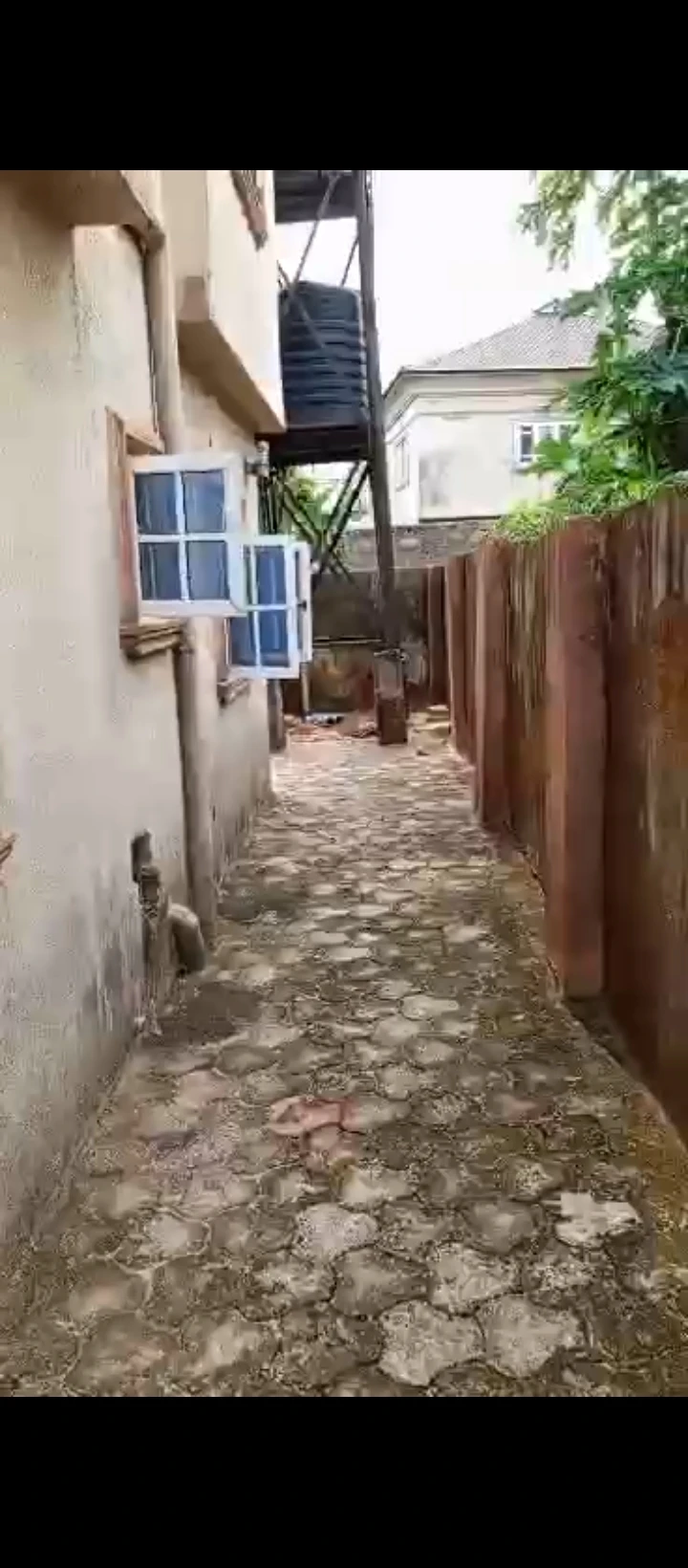 3 Bedroom Flat for Sale in Ogunwemnyi, Edo - Image 3