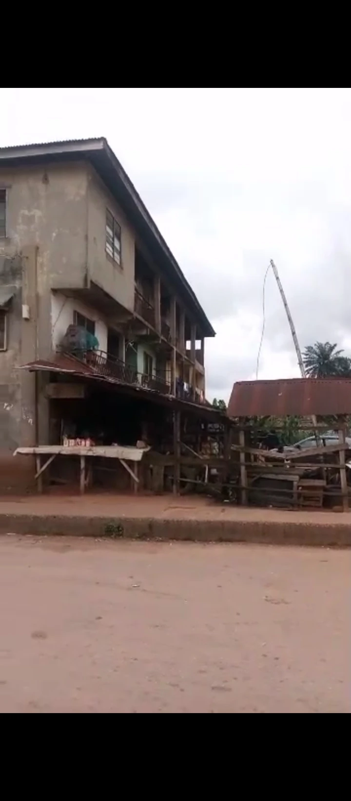 Office Space for Sale in Second west, Edo - Image 1